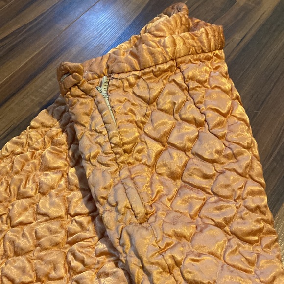 50s/60s Vintage side closure, high waist quilted gold brocade pants XS - Picture 5 of 6